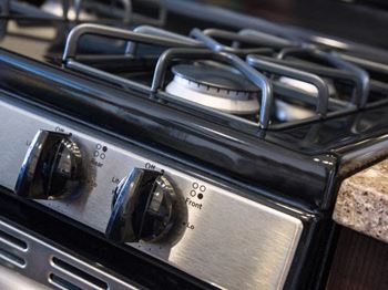 Gas range